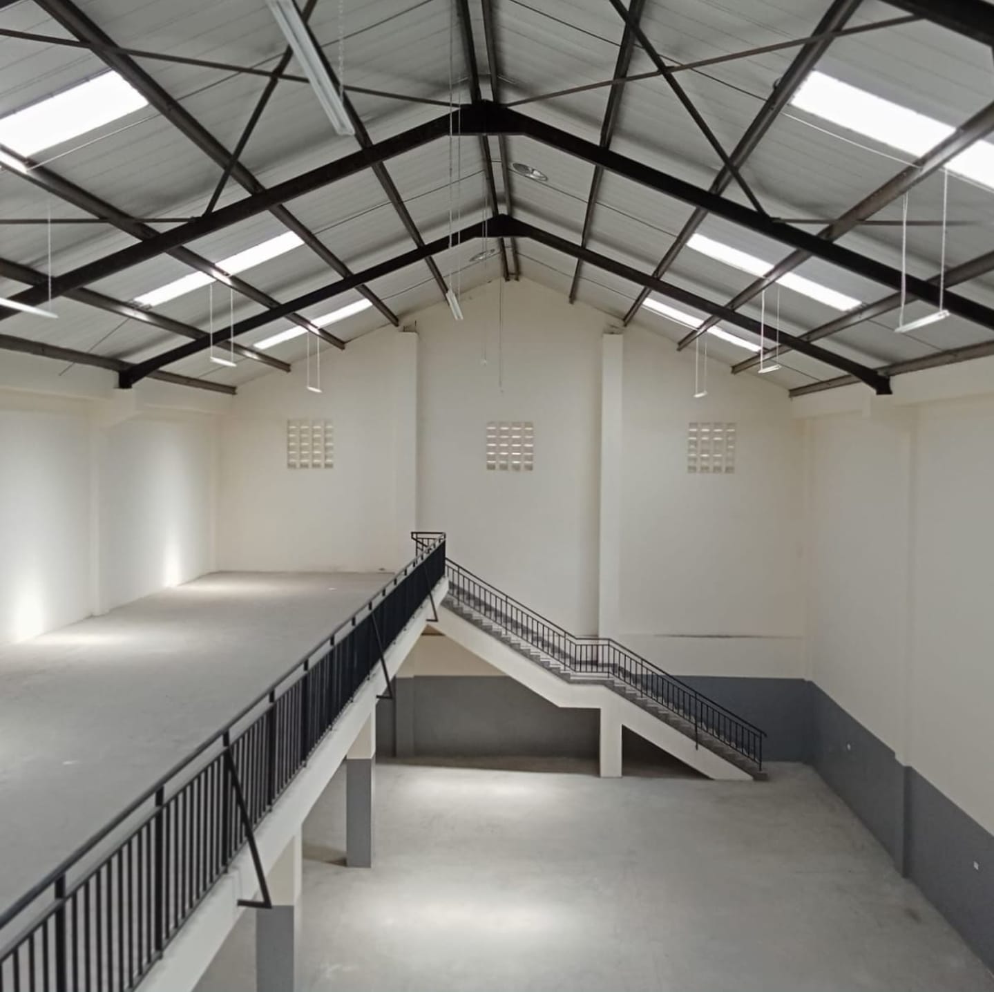 WhatsApp Image 2025-11-03 at 10.09.51 (1)